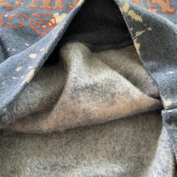 Bleached Pumpkin Sweatshirt - Extended Sizes - Picture 5 of 5